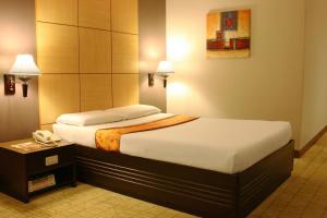 riviera mansion hotel