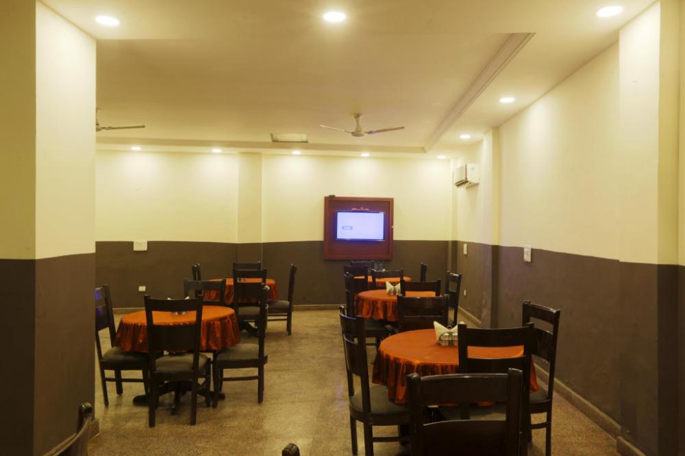hotel classic new delhi