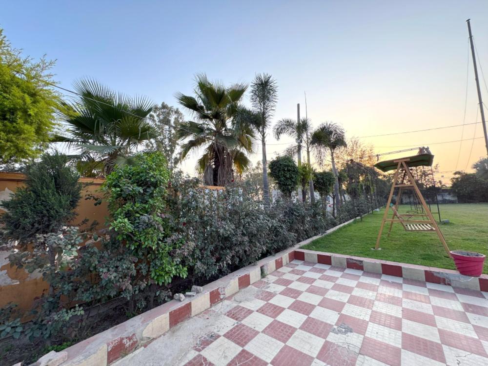 adb resort refinery road