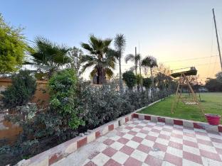 adb resort refinery road