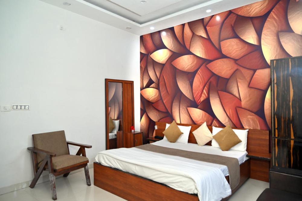 adb resort refinery road