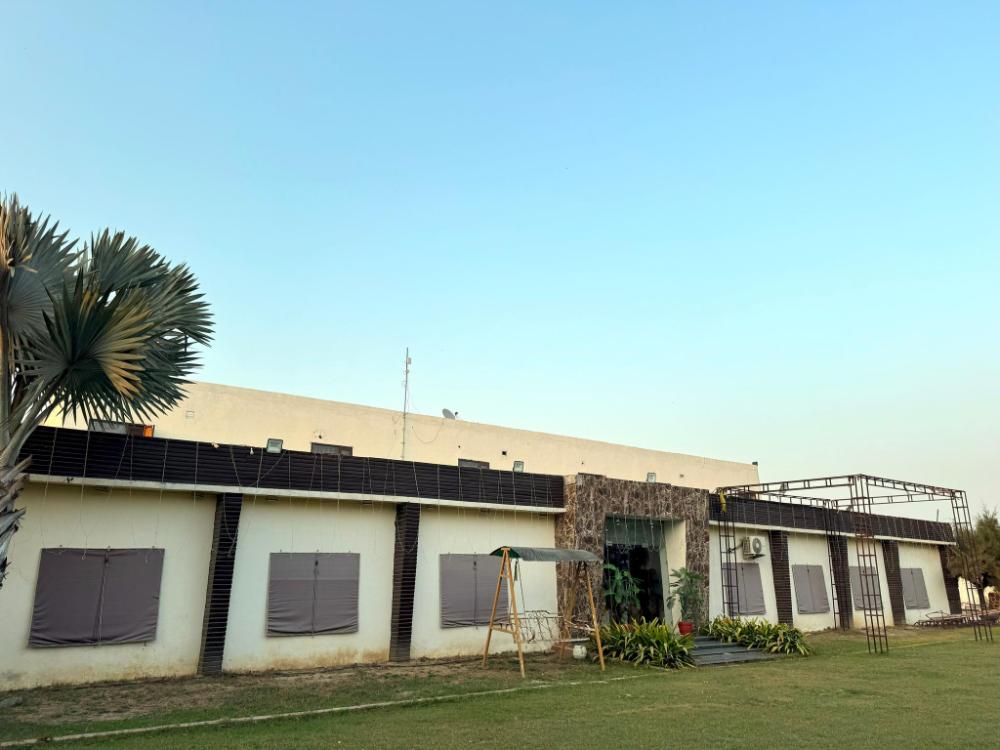 adb resort refinery road