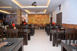 adb resort refinery road