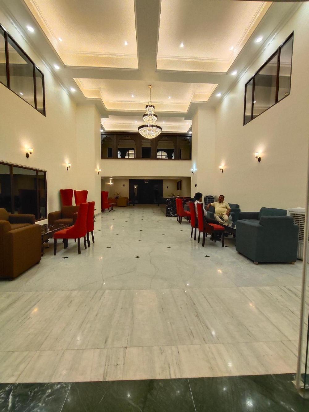 gautam hotels and resort