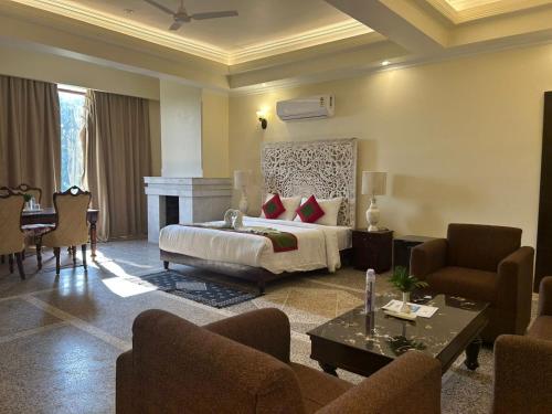 gautam hotels and resort