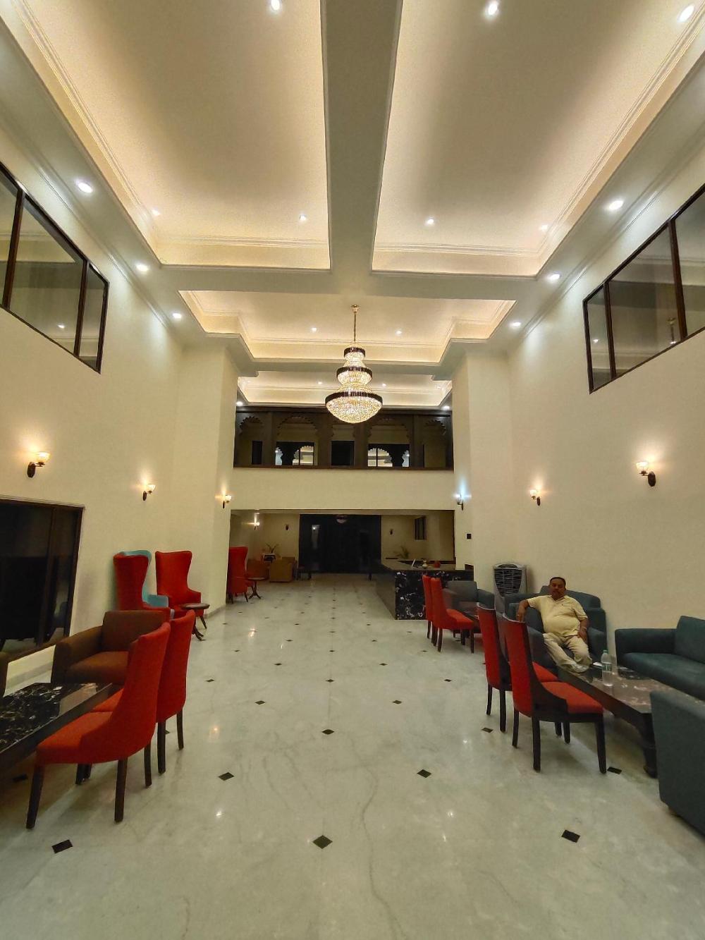 gautam hotels and resort