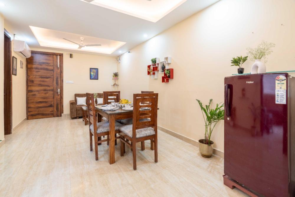 homlee jumbo lux flat w hills kitchen and parking