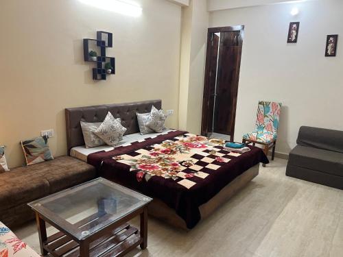 budget home stay 1bhk lux flat tapovan rishikesh