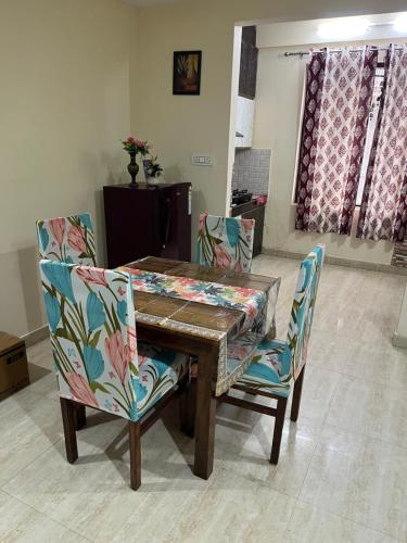 budget home stay 1bhk lux flat tapovan rishikesh
