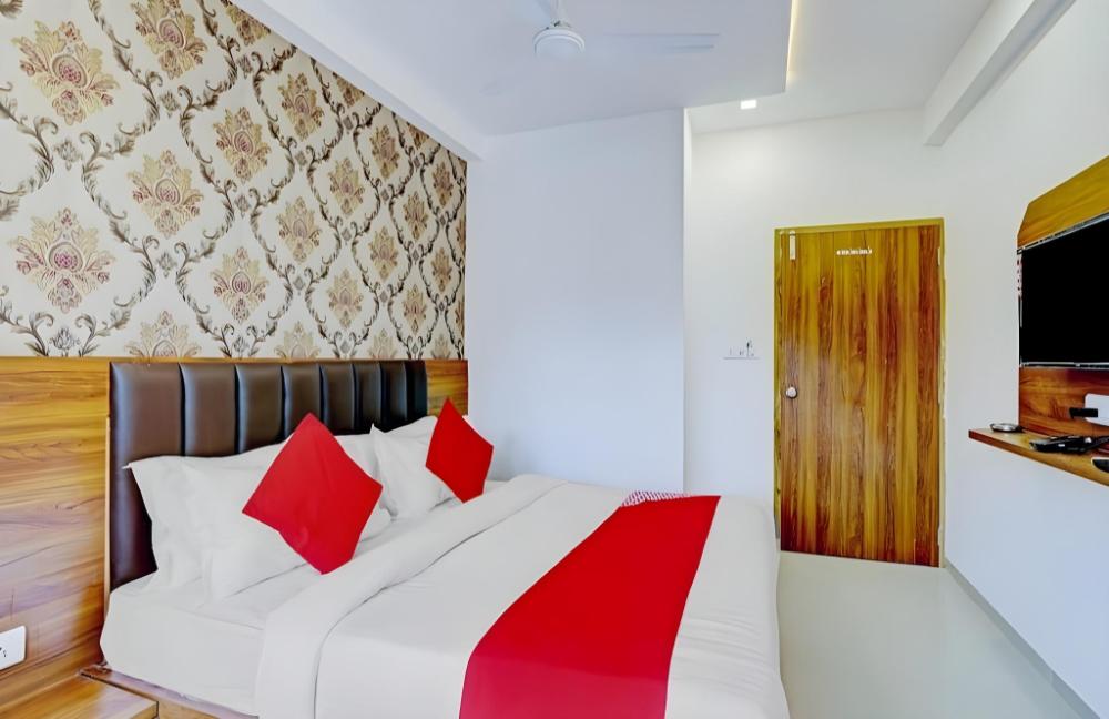 hotel blue star