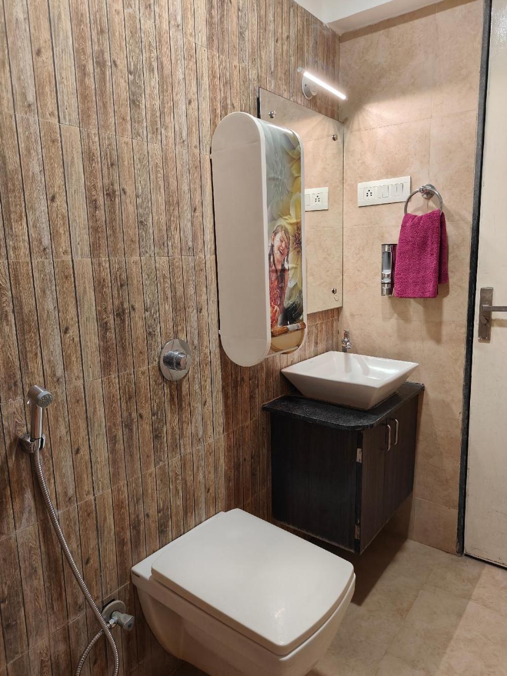 staeg skyline view 3bhk 1404