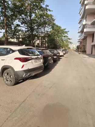 staeg skyline view 3bhk 1404