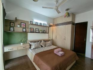 staeg skyline view 3bhk 1404