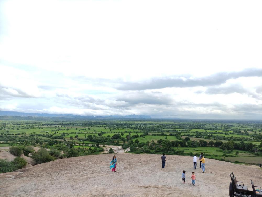 hinglaj palace hotel jawai bijapur