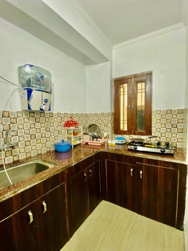 2 bhk fully furnished private apartment