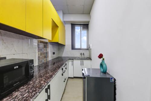 townhouse hotel the rasa a premium park near onyx mall vasundhara