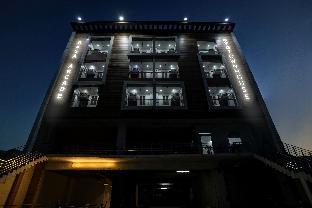 townhouse hotel the rasa a premium park near onyx mall vasundhara