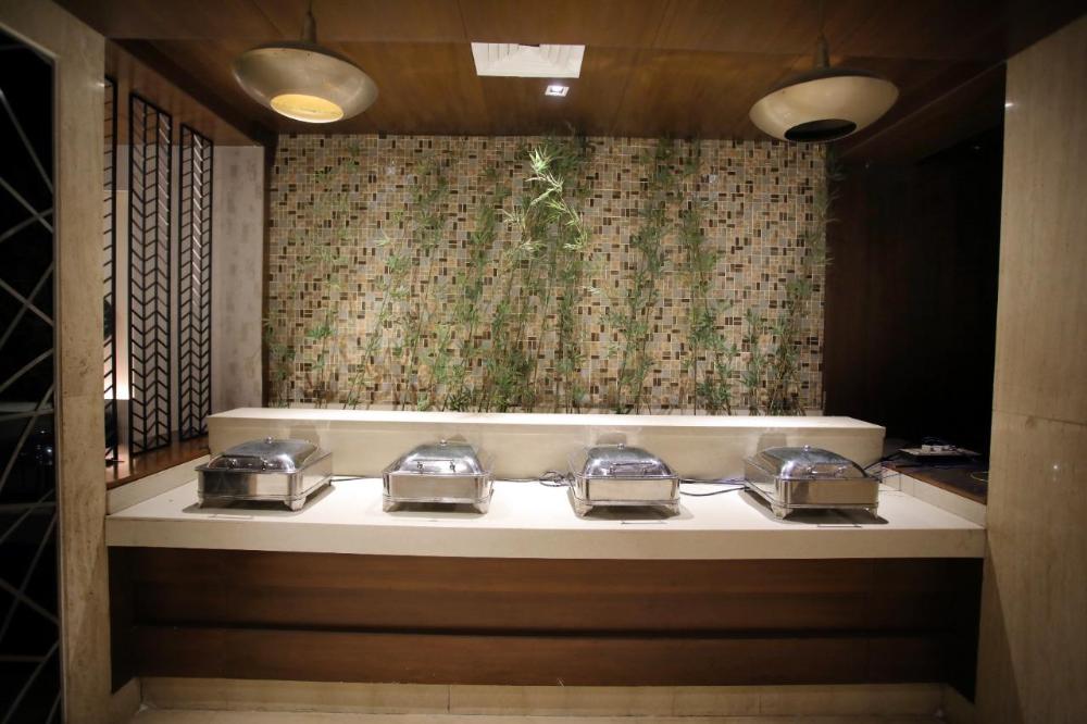 bellmont hotel botanical garden metro station