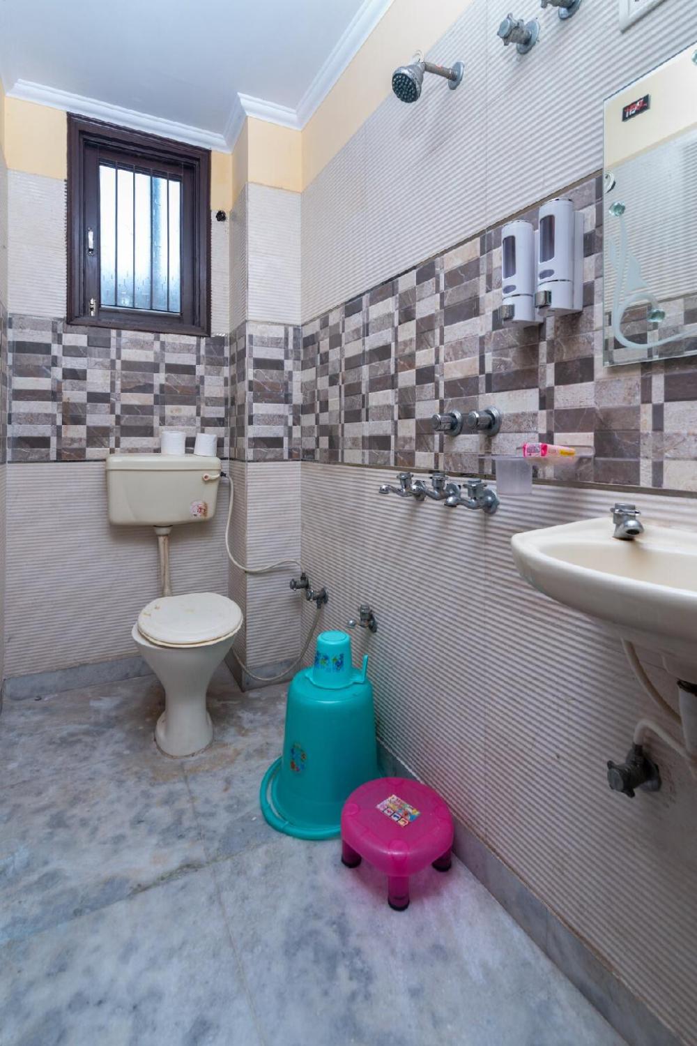 tf cozy flats bnb 2 bhk flat near airport delhi