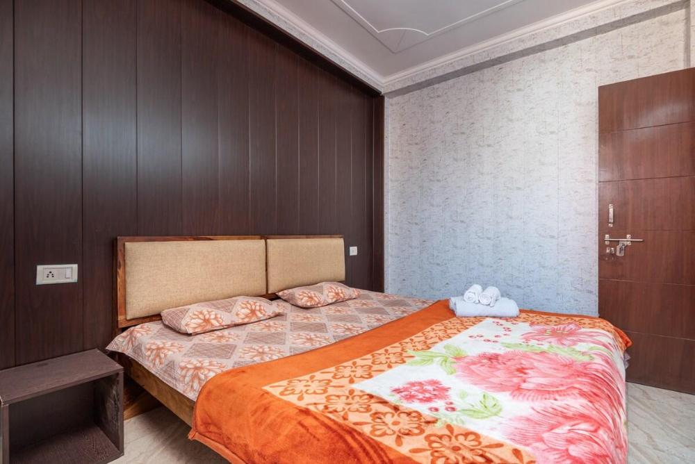 tf cozy flats bnb 2 bhk flat near airport delhi