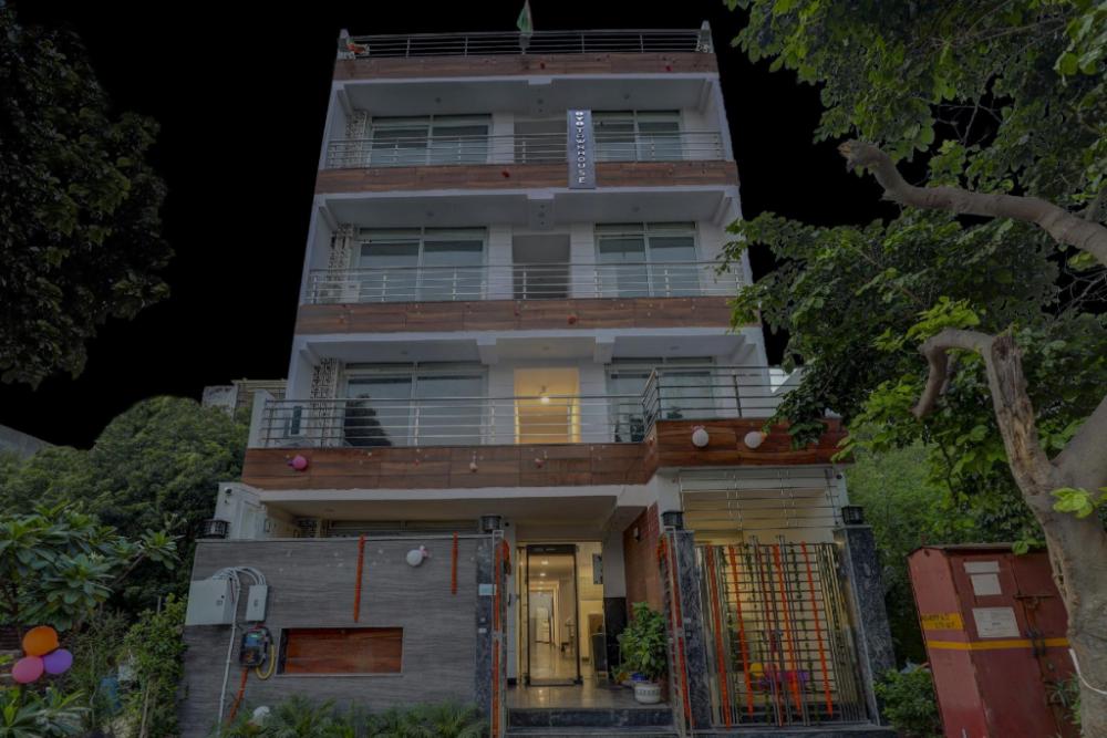 townhouse roadway inn