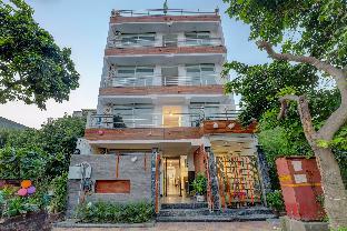 townhouse roadway inn