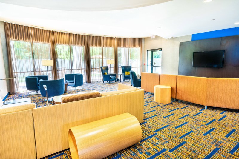 courtyard by marriott kingston