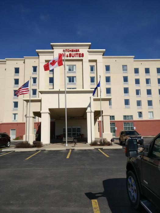 Kitchener Inn & Suites