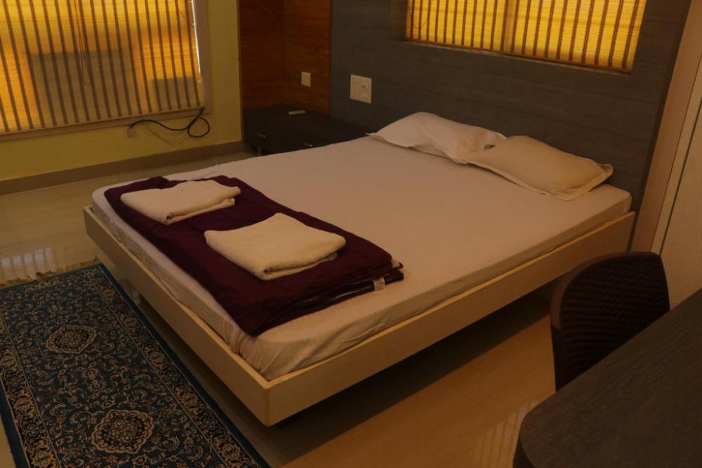 wekare krishna sea sight service apartments