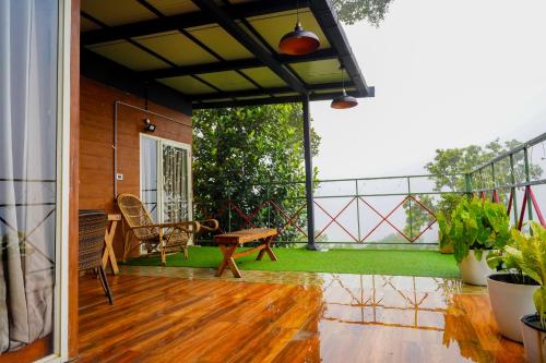 mount stratus resort