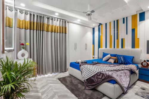 homlee pentagon 5 bhk super luxurious large flat