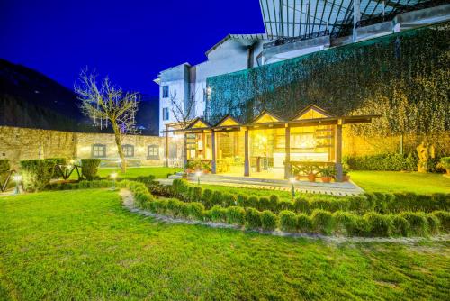 the rock manali by vivaan