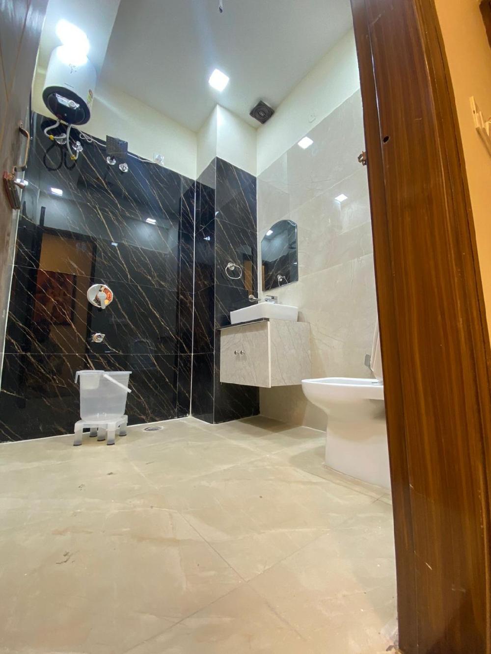 hotel woodlark zirakpur