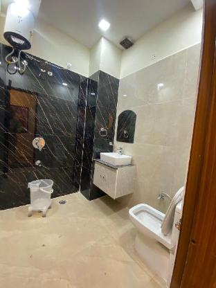 hotel woodlark zirakpur