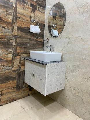 hotel woodlark zirakpur