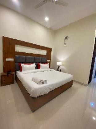 hotel woodlark zirakpur
