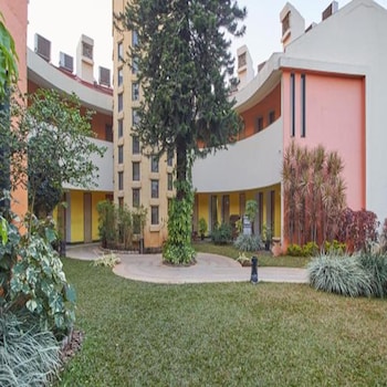 Elysia Sarovar Portico Lonavala,Lonavala>>Kune N.M.,3 star