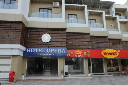 hotel opera sasan gir