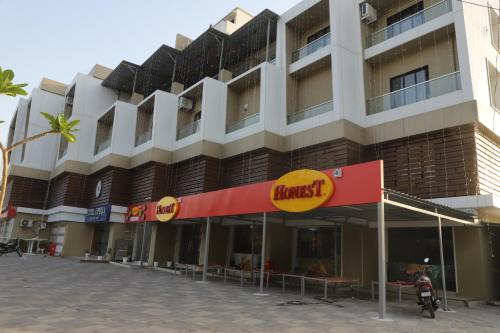 hotel opera sasan gir