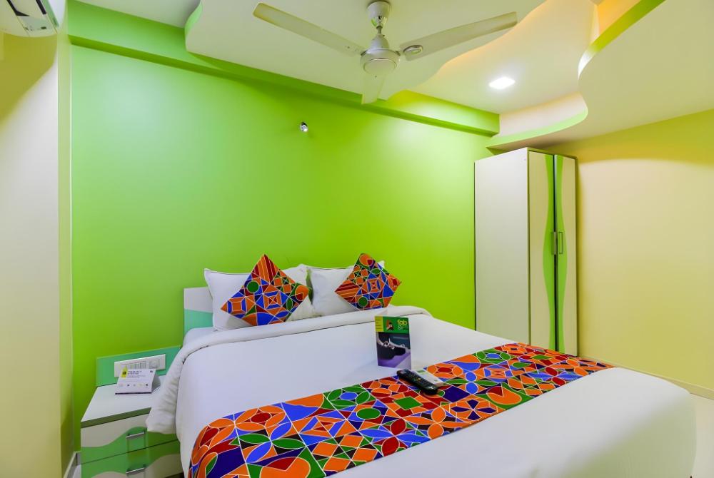 amber corp inn near nesco exhibition center