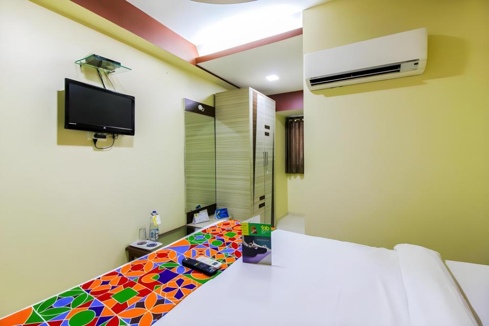 amber corp inn near nesco exhibition center