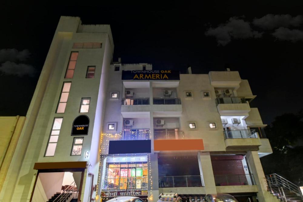 townhouse oak armeria