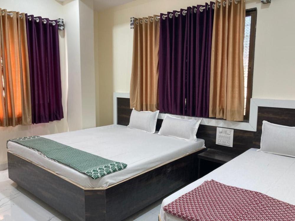 hotel sai viraj palace