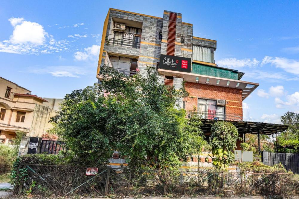 hotel o noida stay