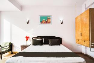 hotel o noida stay