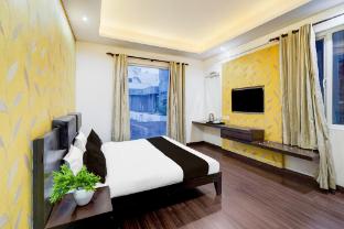 super townhouse sector 51 noida near metro station