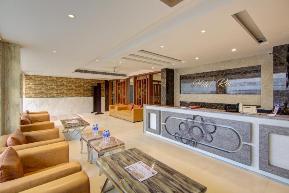 the elevate hotel near delhi airport