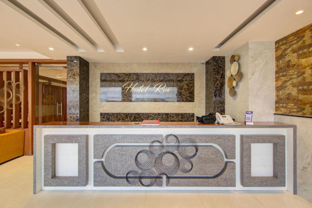 the elevate hotel near delhi airport