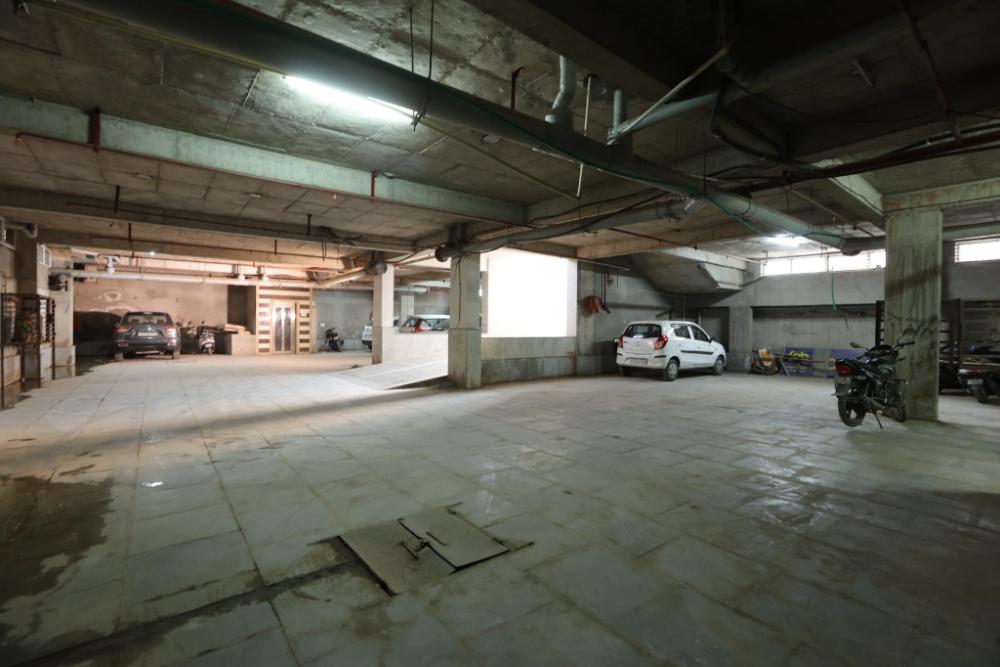 the elevate hotel near delhi airport