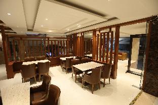 the elevate hotel near delhi airport